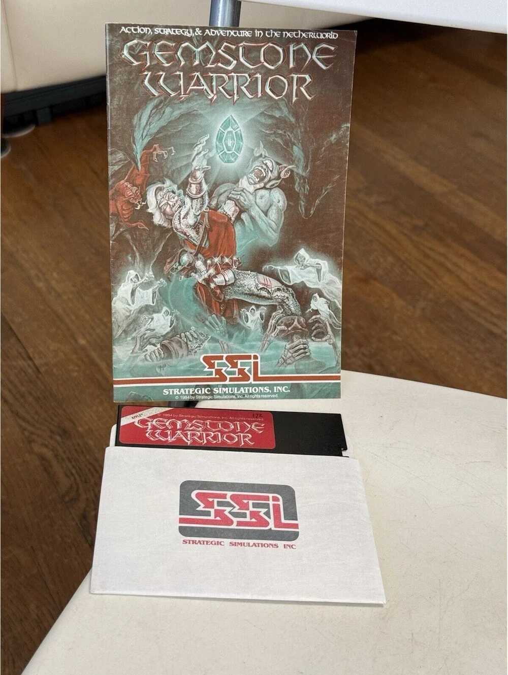 GEMSTONE WARRIOR Apple Floppy , With Manual , Looks Good , Is Untested